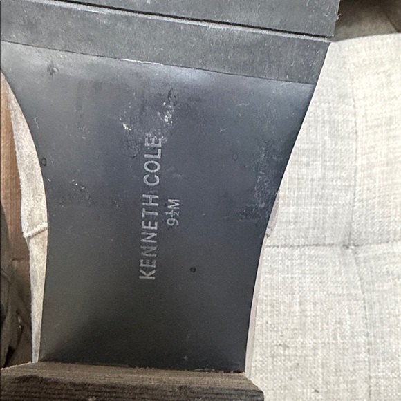 Kenneth Cole grey suede - Picture 7 of 15
